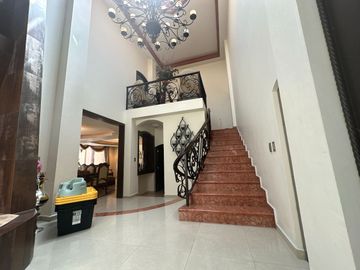 CASA EN VENTA LOMA DORADA  QUERÉTARO CERCA DE LOS ARCOS