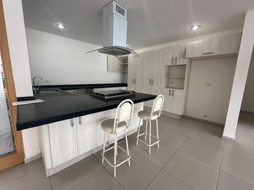CASA EN VENTA EN CUMBRES DEL LAGO QUERÉTARO