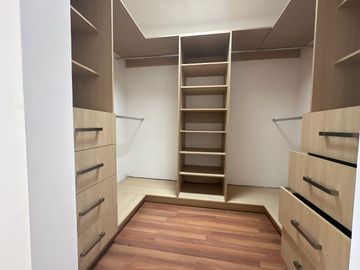 CASA EN VENTA EN CUMBRES DEL LAGO QUERÉTARO