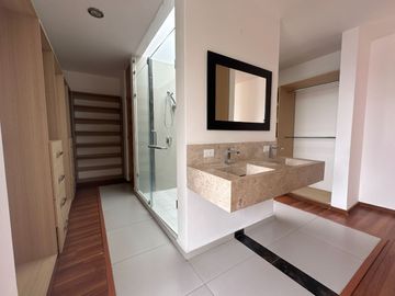 CASA EN VENTA EN CUMBRES DEL LAGO QUERÉTARO