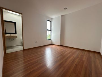CASA EN VENTA EN CUMBRES DEL LAGO QUERÉTARO