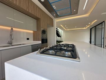 CASA EN VENTA  LOMAS DEL CAMPANARIO NORTE QUERETARO.