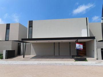 CASA EN VENTA LOMAS DEL CAMPANARIO NORTE, QUERÉTARO.