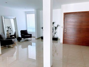 VENTA DE CASA EN RESIDENCIAL LA VISTA, QUERÉTARO.