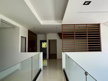 CASA EN VENTA EL CAMPANARIO, QUERÉTARO.