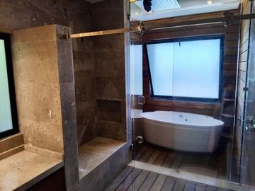 CASA EN VENTA EL CAMPANARIO, QUERÉTARO.