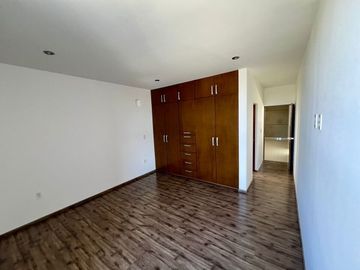 CASA EN VENTA EL CAMPANARIO, QUERÉTARO.