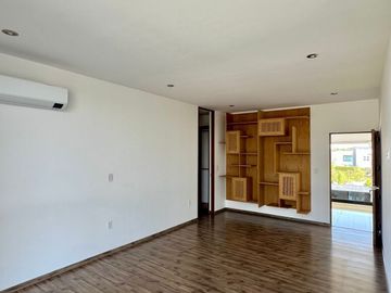 CASA EN VENTA EL CAMPANARIO, QUERÉTARO.