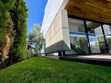 CASA EN VENTA EL CAMPANARIO, QUERÉTARO.