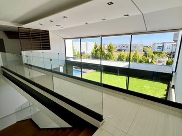 CASA EN VENTA EL CAMPANARIO, QUERÉTARO.