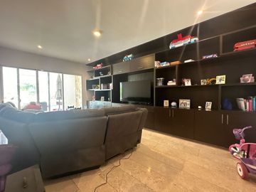 CASA EN VENTA EN VILLAS DEL MESON QUERETARO