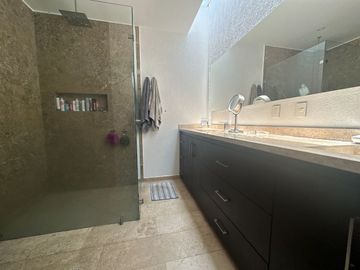 CASA EN VENTA EN VILLAS DEL MESON QUERETARO