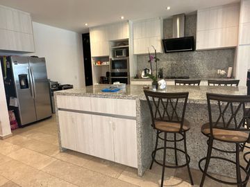 CASA EN VENTA EN VILLAS DEL MESON QUERETARO