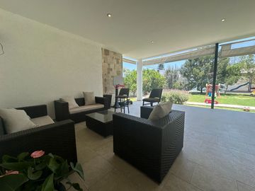 CASA EN VENTA EN VILLAS DEL MESON QUERETARO