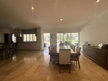 CASA EN VENTA EN VILLAS DEL MESON QUERETARO