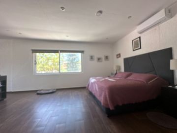 CASA EN VENTA EN VILLAS DEL MESON QUERETARO