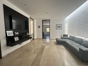 CASA EN VENTA EN VILLAS DEL MESON QUERETARO