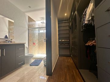 CASA EN VENTA EN VILLAS DEL MESON QUERETARO