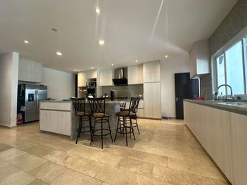 CASA EN VENTA EN VILLAS DEL MESON QUERETARO