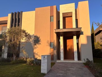 Casa Venta en el Campanario en Venta Querétaro