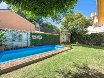 Casa en Venta en Muy Buen Estado con Parrilla y Pileta en Boulogne