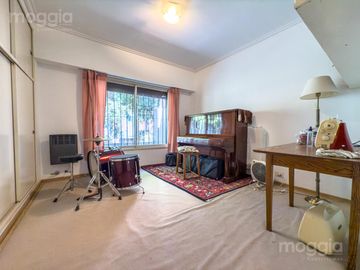 Casa en Venta en Muy Buen Estado con Parrilla y Pileta en Boulogne