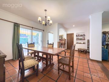 Casa en Venta en Muy Buen Estado con Parrilla y Pileta en Boulogne