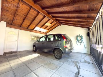 Casa en Venta en Muy Buen Estado con Parrilla y Pileta en Boulogne