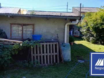 Terreno con casa, totalmente plano, idel desarrollo