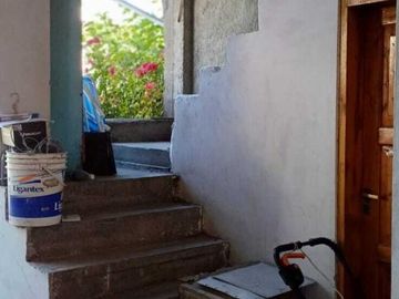 Terreno con casa, totalmente plano, idel desarrollo