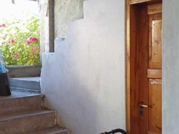 Terreno con casa, totalmente plano, idel desarrollo