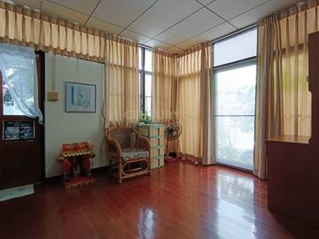 Vintage detached house for sale, prime location in the heart of the city, Chan Road, Soi 17, large land area 100 sq m, 400 sq m. No.55-HH-67073