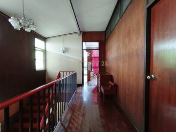 Vintage detached house for sale, prime location in the heart of the city, Chan Road, Soi 17, large land area 100 sq m, 400 sq m. No.55-HH-67073