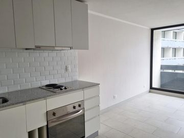 OPORTUNIDAD UNICA! Abate Molina/Av. Blanco Encalada - Departamento - Venta