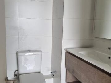 OPORTUNIDAD UNICA! Abate Molina/Av. Blanco Encalada - Departamento - Venta
