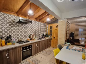Casa en Venta en Av. Costanera Norte, Los Suspiros