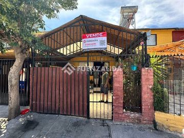 Casa en Venta en Av. Portales con Siglo XX