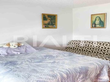 Casa esquinera en Pomasqui
