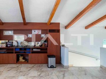 Casa esquinera en Pomasqui