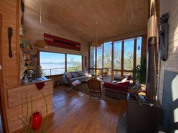 ENCANTADORA CASA EN EL BOSQUE LAS ACHIRAS