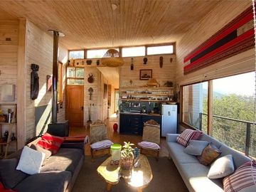 ENCANTADORA CASA EN EL BOSQUE LAS ACHIRAS