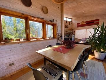 ENCANTADORA CASA EN EL BOSQUE LAS ACHIRAS