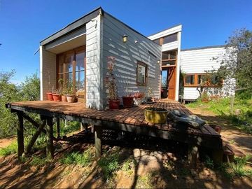 ENCANTADORA CASA EN EL BOSQUE LAS ACHIRAS