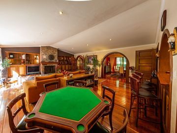 Impecable, 1 nivel, jardín 600m2