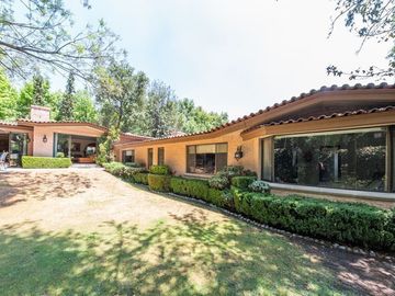 Impecable, 1 nivel, jardín 600m2