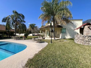 QUINTA EN VENTA ZONA CARRETERA / EL YERBANIZ
