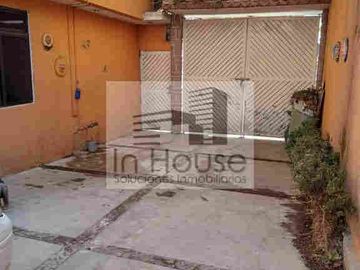 Casa en venta en San José del Jaral Atizapán.