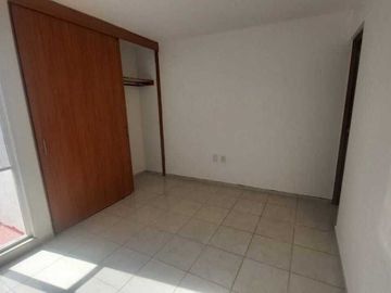 CASA EN VENTA FRACC. MEDITERRÁNEO, CORREGIDORA, QRO., C/ RECÁMARA EN PLANTA BAJA