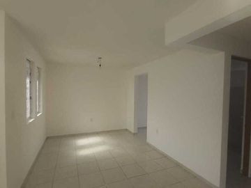 CASA EN VENTA FRACC. MEDITERRÁNEO, CORREGIDORA, QRO., C/ RECÁMARA EN PLANTA BAJA