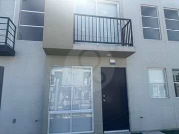 Casa en venta en Fraccionamiento Hacienda Santa Fe